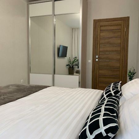 West Street Lux Apartments เคียฟ ภายนอก รูปภาพ