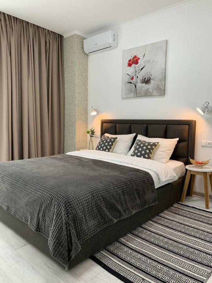 West Street Lux Apartments เคียฟ ภายนอก รูปภาพ