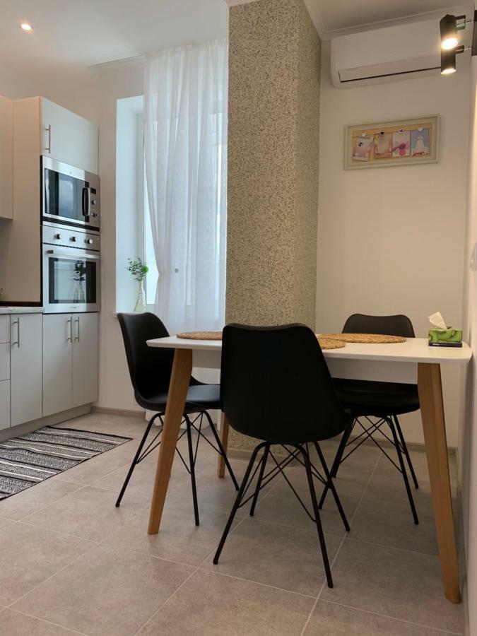 West Street Lux Apartments เคียฟ ภายนอก รูปภาพ