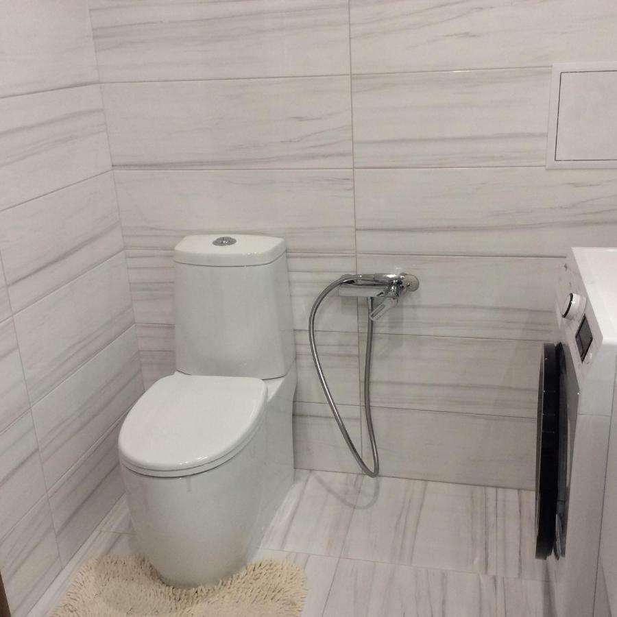 West Street Lux Apartments เคียฟ ภายนอก รูปภาพ