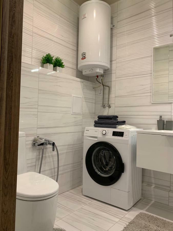 West Street Lux Apartments เคียฟ ภายนอก รูปภาพ